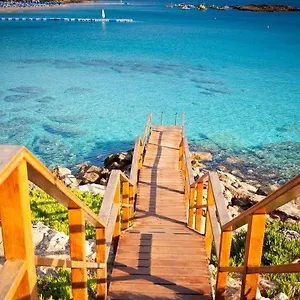 Silver Sands *** بروتاراس