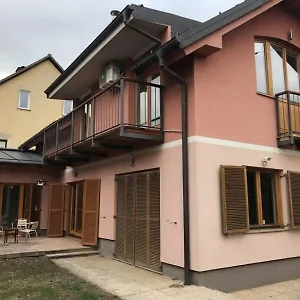 Buzahouse Slovénie