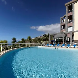 Escola 4* Funchal